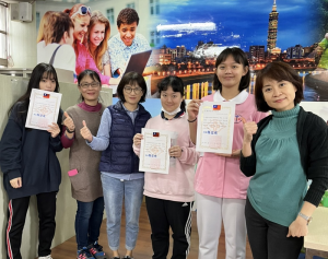 Read more about the article 護理科學生王芷祺、鍾馨妤、陳沛妘，參加2021長庚盃「全國大專校院專業英語口說競賽」，榮獲團體賽佳作！